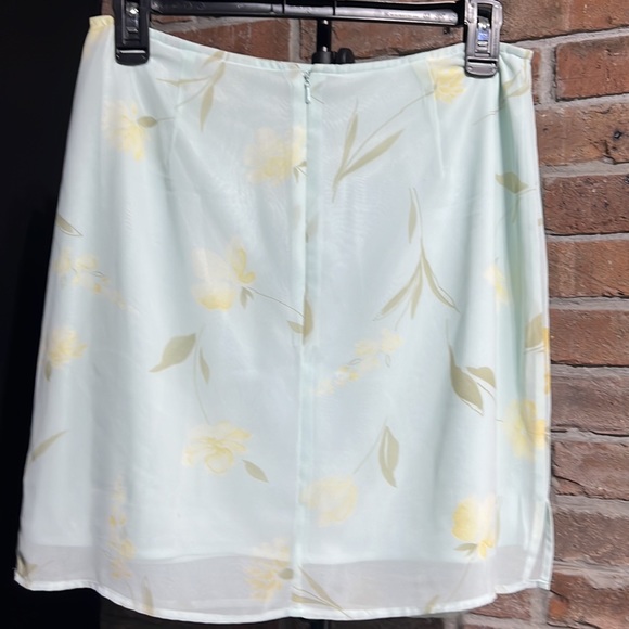 Express lightweight skirt - Picture 11 of 11